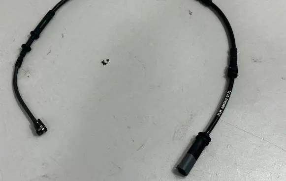 BMW X1 F48 F49 Brake pads wear sensor 6865612 6799736