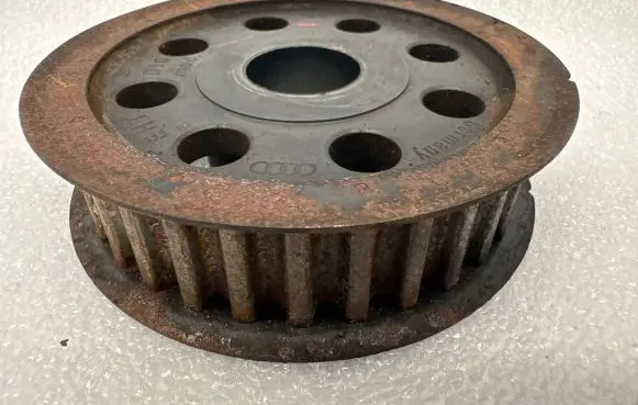 Audi A6 S6 C6 4F Camshaft pulley/ VANOS 059109105G