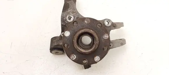 Rear wheel hub