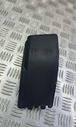 Volvo XC60 Fuse box cover 31337340
