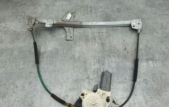 Peugeot 307 Front door window regulator with motor 9637139480
