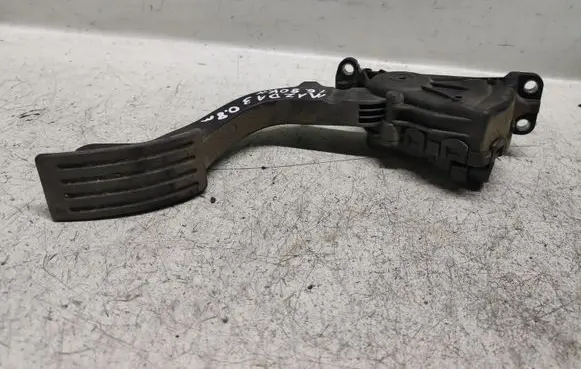 Mazda 3 I Accelerator throttle pedal 4M519F836AH 6PV00864101