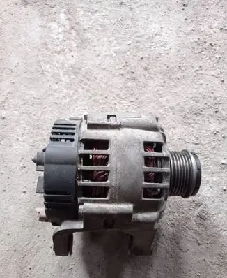 Renault Scenic I Generator/alternator SG10B019