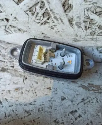 BMW i3 LED ballast control module 