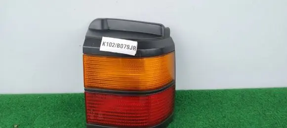 Volkswagen PASSAT B3 Rear/tail lights 333945112