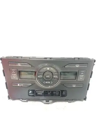 Toyota Auris 150 Climate control unit 5590002220B