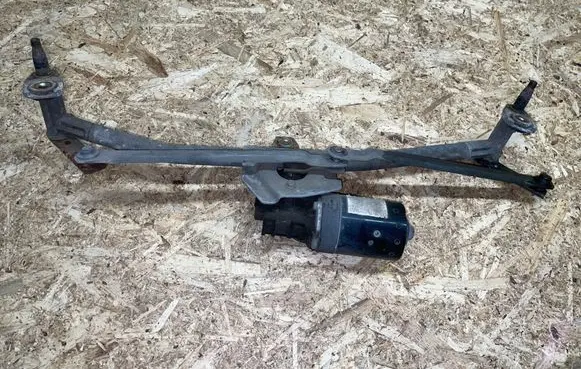 Volkswagen Golf IV Wiper motor 0390241151 1J1955113A