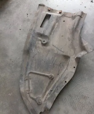 Front bumper skid plate/under tray