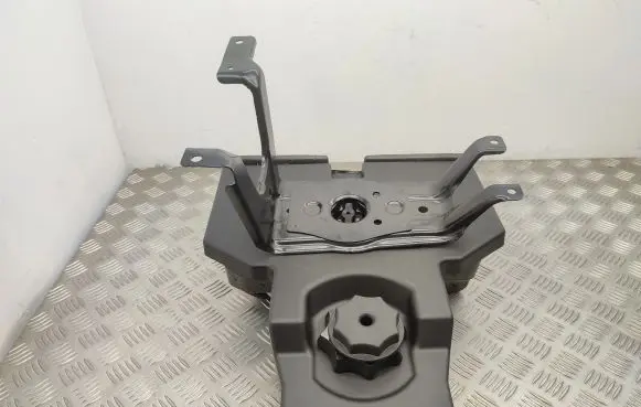 Audi A4 S4 B9 Spare wheel mounting bracket 8W0802715C 8W0012116B 8W0012169K