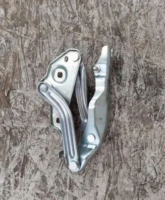Skoda Octavia Mk4 Tailgate/trunk/boot hinge 5E3823301