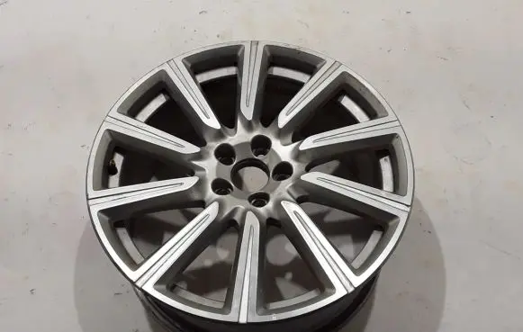 Volvo S60 R19 alloy rim 31471875