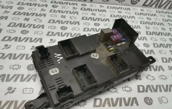 KIA Sorento Fuse box set 91958-4D080 919584D080DH