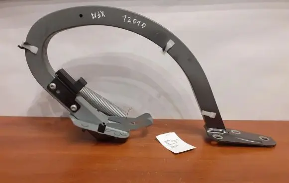 Jaguar XF X260 Tailgate/trunk/boot hinge GX73430B57AD 12010
