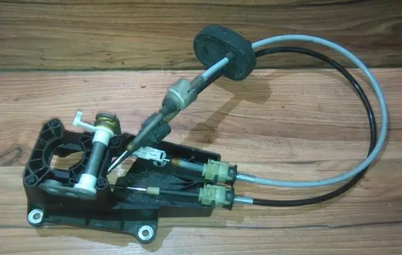 Opel Vectra C Gear shift cable linkage 055557998 050406-1794