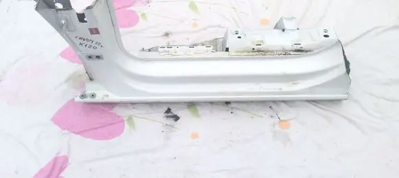 Volkswagen Caddy Front sill (body part) 