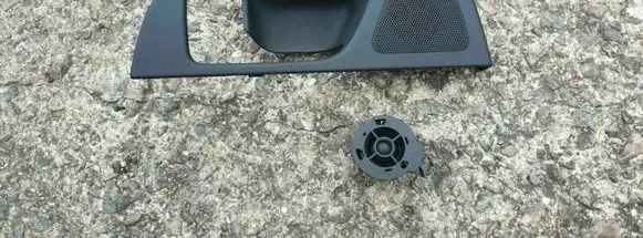 Toyota Avensis T250 High frequency speaker in the rear doors 6761805040B
