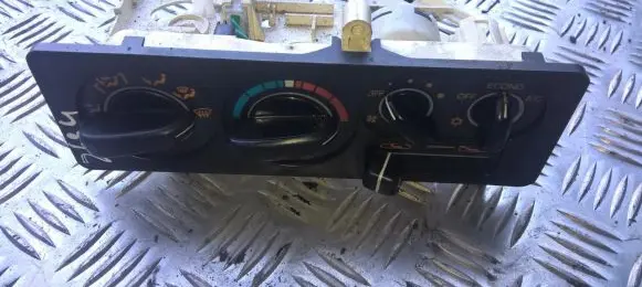 Mitsubishi Pajero Climate control unit mb439700