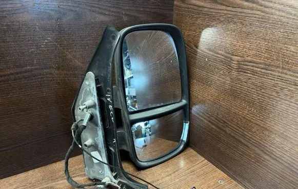 Front door electric wing mirror