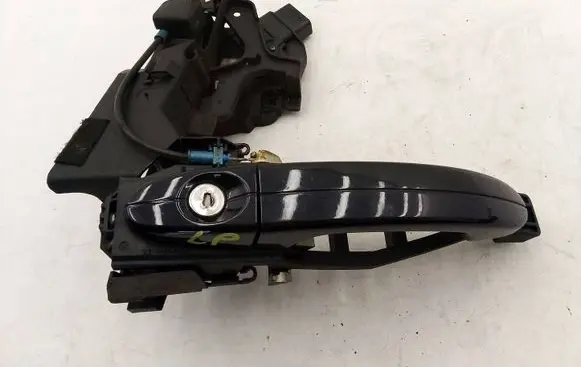 Ford Mondeo MK IV Front door lock 6M2AR21813EC 961018 A048317