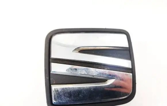 Seat Leon (5F) Tailgate/trunk/boot exterior handle 5F0827565D
