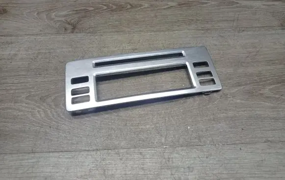 Volvo S80 Radio/GPS head unit trim 30643648