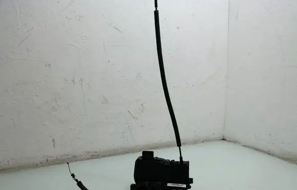 KIA Sportage Front door lock