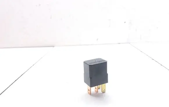 Ford Ranger Other relay UM4667730 ACM33221