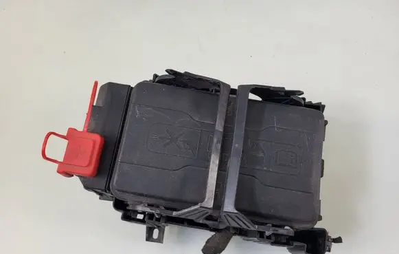 Opel Insignia B Fuse module 39116627