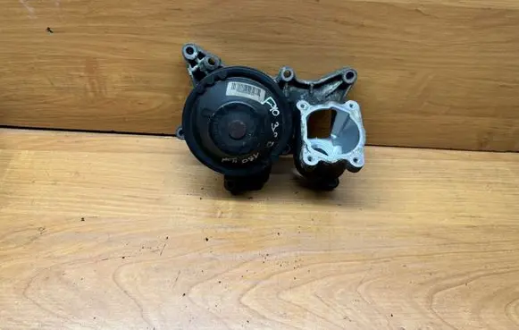 BMW 5 F10 F11 Water pump 780002904