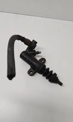 KIA Sorento Clutch slave cylinder 