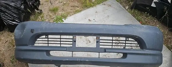 Toyota Hiace (H100) Front bumper