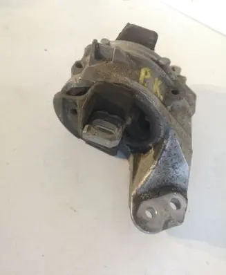 Citroen C5 Engine mount bracket