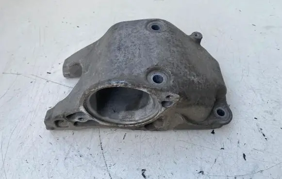 Mercedes-Benz B W246 W242 Driveshaft support bearing bracket A2702230138