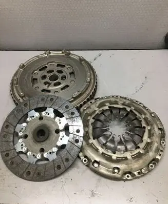 Nissan Qashqai Clutch set kit 301013644r
