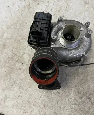 Audi Q7 4L Turbo 059145874J