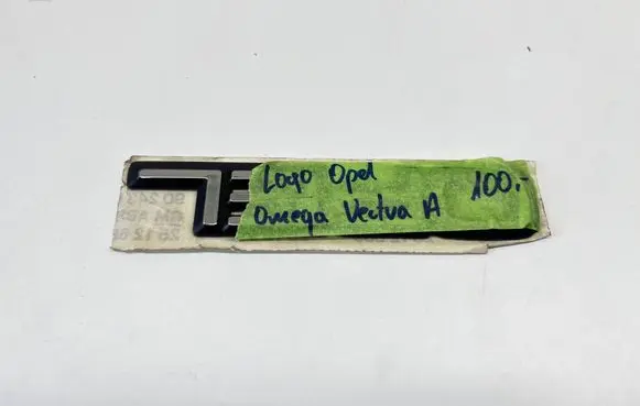 Opel Vectra B Manufacturers badge/model letters 90243599