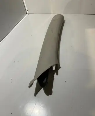 Volkswagen PASSAT B6 (A) pillar trim
