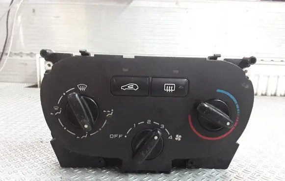 Peugeot 307 Climate control unit