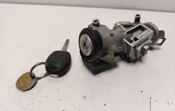 Ford S-MAX Ignition lock 3M513F880AC