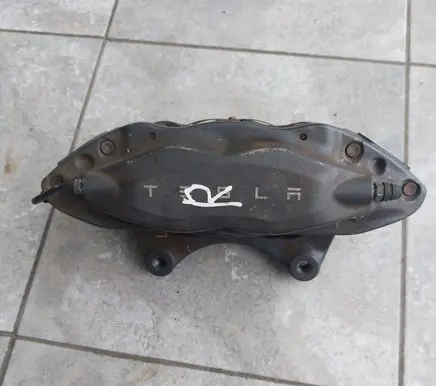 Tesla Model X Front brake caliper 102762200A
