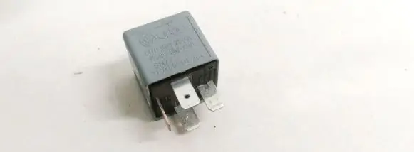 Audi A6 S6 C5 4B Other relay 8D0951253A V23134-B52-X301