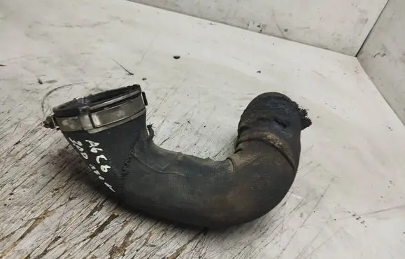 Audi A6 S6 C6 4F Air intake hose/pipe