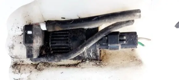 Renault Clio II Windscreen/windshield washer pump