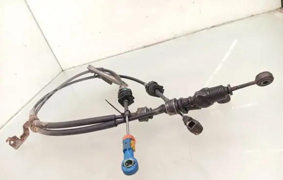 Toyota Auris 150 Gear shift cable linkage