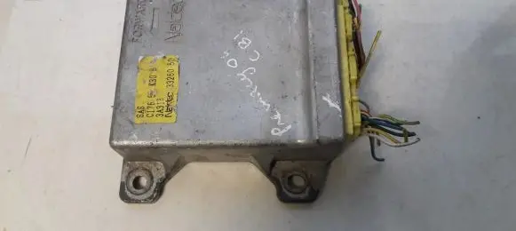 Mazda Premacy Airbag control unit/module c17657k30b 3326050
