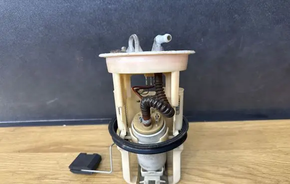 BMW 3 E46 In-tank fuel pump 1184165