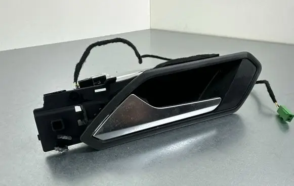 Volkswagen Tiguan Allspace Rear door interior handle 5NA839113F 2750519