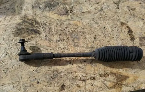 Volkswagen PASSAT B6 Steering tie rod 