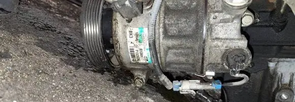 Opel Insignia A Air conditioning (A/C) compressor (pump) 068582129b4
