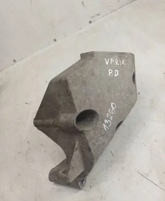 Volkswagen Polo IV 9N3 Engine mounting bracket 045199207